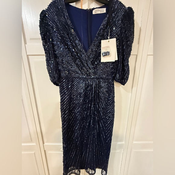 NWT|Mac Duggal Midnight Navy Sequined V-Neck Short Puff Sleeve Midi Dress Size 8 - Picture 3 of 9